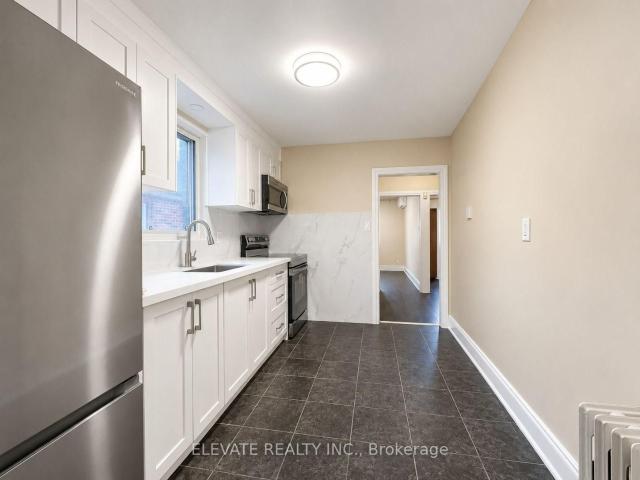 1 17 Ronald Avenue in Toronto: Briar Hill Belgravia House for lease Toronto W04: MLS®# W13659600