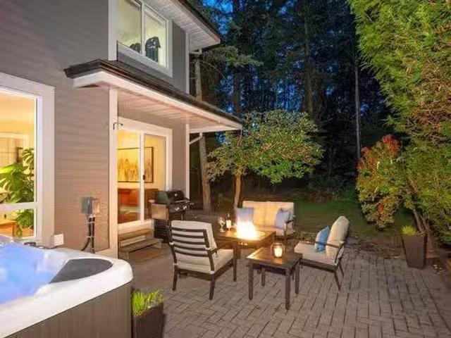 1 181 Ravine Drive, Port Moody, BC, V3H 4T3 Luxury Townhouse.