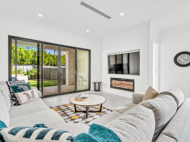 1 / 18A Fifeshire Avenue, St Georges SA 5064