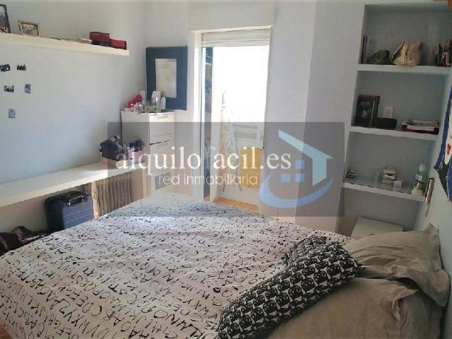 | 1.100 €, 50 m²