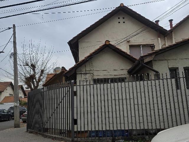 $ 1.100.000 Casa en Arriendo en Quilicura 5 dormitorios 3 baños / Kutt Property