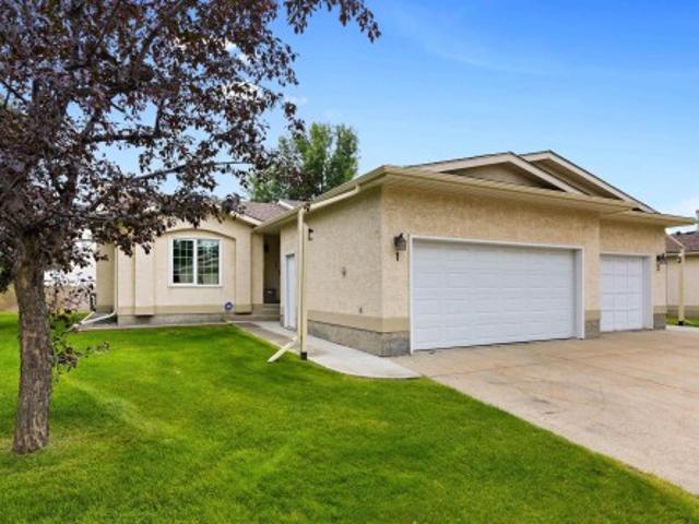 1 10 Grange Dr, St. Albert, AB, T8N 5Z2 duplex for sale | Listing ID E4504 | Royal LePage
