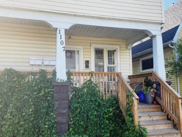 1 1107 Pierre