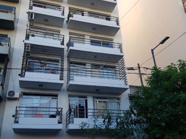 1 1/2 ambientes con cochera, balcón y amenities boedo