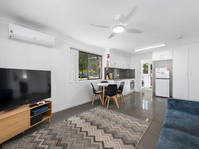 1 / 12 Ellis Street, Wilsonton QLD 4350