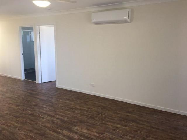 1 / 12 Ronald Court, Collingwood Park QLD 4301
