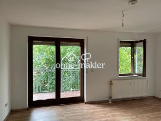 1 1/2 Zimmer Appartement mit Balkon, EBK, Keller & Tiefgarage in 01705 Freital
