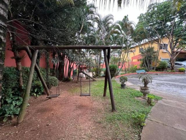 1 1 9 9 9 3 7 0 6 0 9 Sobrado em condomínio fechado a venda ao lado da USP