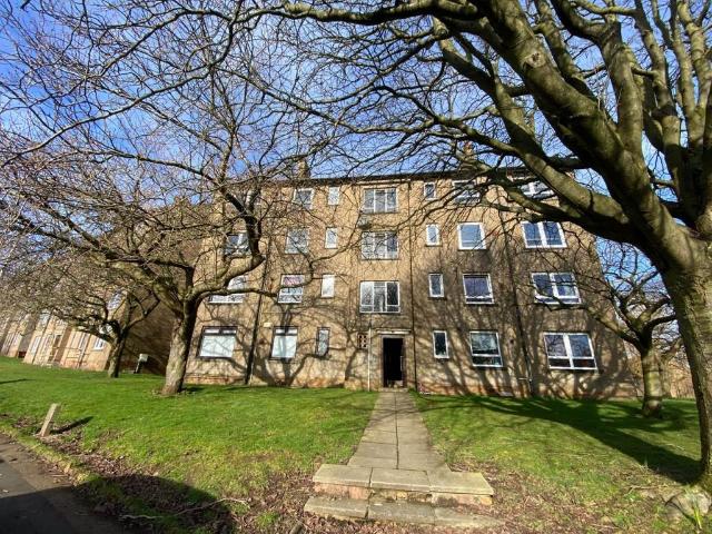 1 1/R Colinton Place, 2 bed flat to rent £700 pcm £162 pw