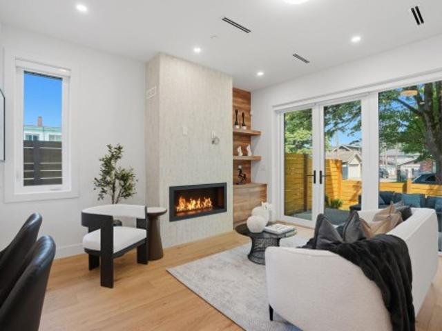1 243 Th Avenue E, Vancouver, BC, V5M 2T6 duplex for sale | Listing ID R3151 | Royal LePage