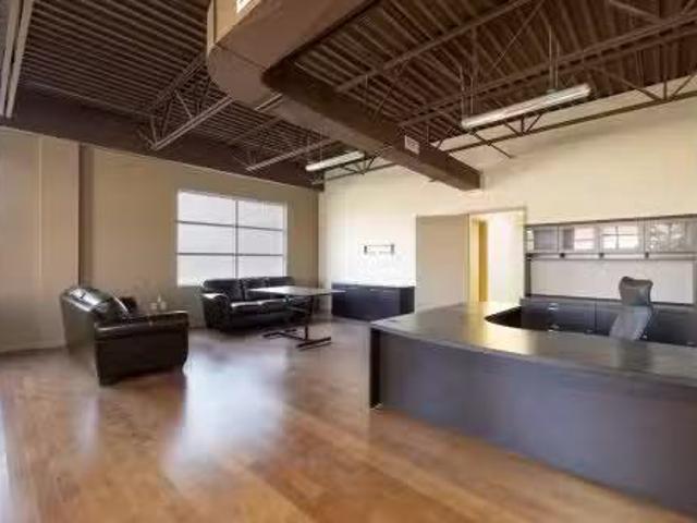 1 24 Carré Sicard, Sainte Thérèse, QC, J7E 3X6 commercial fo.