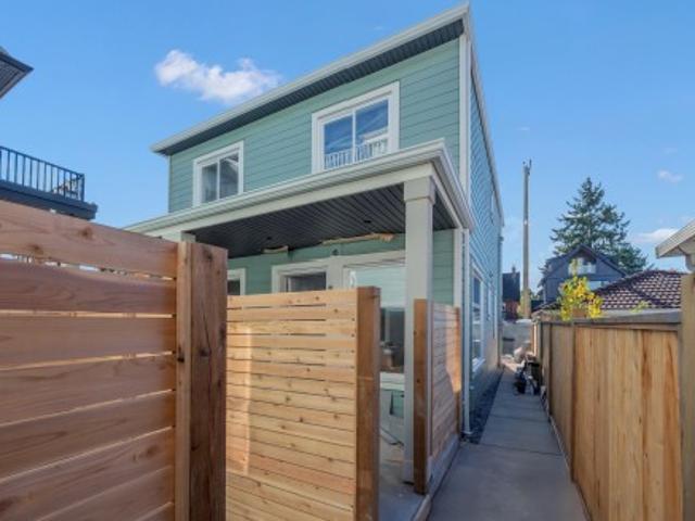 1 2552 Dundas Street, Vancouver, BC, V5K 1P8 duplex for sale | Listing ID R3177 | Royal LePage