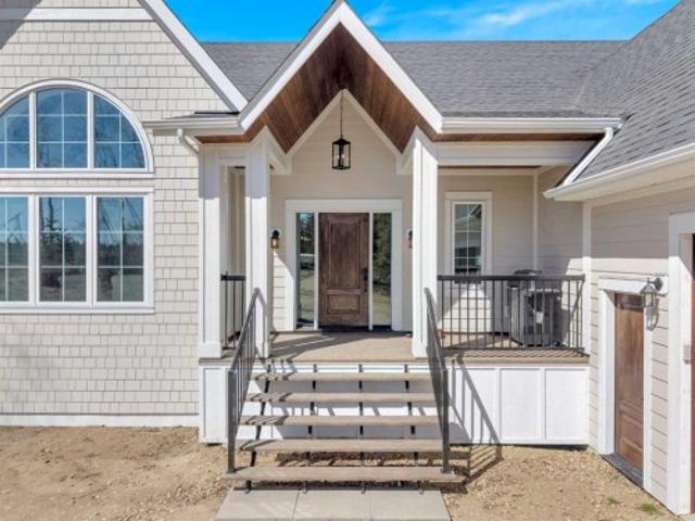 1 260 Twp Rd 422, Rural Ponoka County, AB, T4J 1R3 house for sale | Listing ID A2309 | Royal LePage