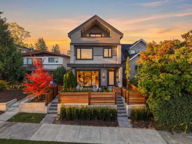 1 266 E 38 Avenue, Vancouver, BC, V5W 1H4 duplex for sale | Listing ID R3179 | Royal LePage