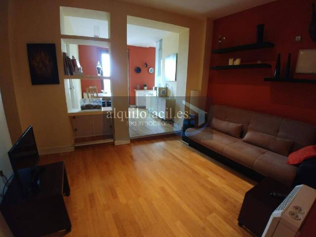 | 1.200 €, 75 m²