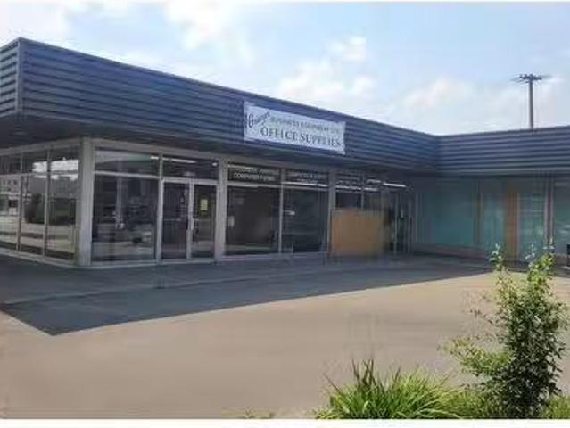 1 200 Birch Avenue, 100 Mile House, BC, V0K 2E0 commercial f.