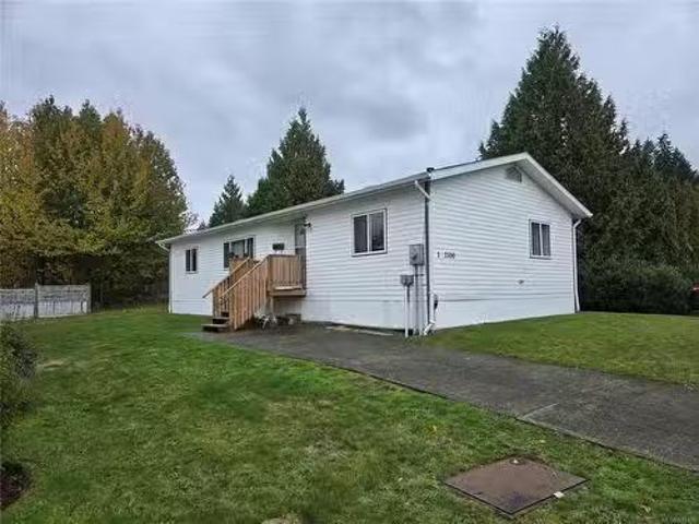 1 2200 Lambert Dr, Courtenay, BC, V9N 9E1 house for sale Li.