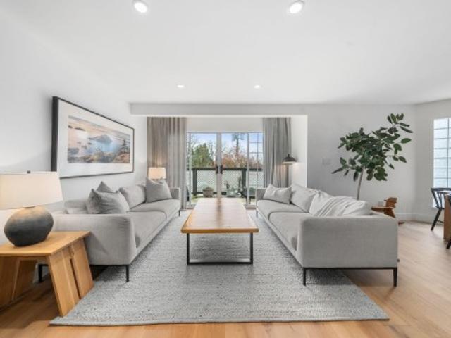 1 224 16Th Street W, North Vancouver, BC, V7M 1T6 townhouse for sale | Listing ID R3179 | Royal LePage