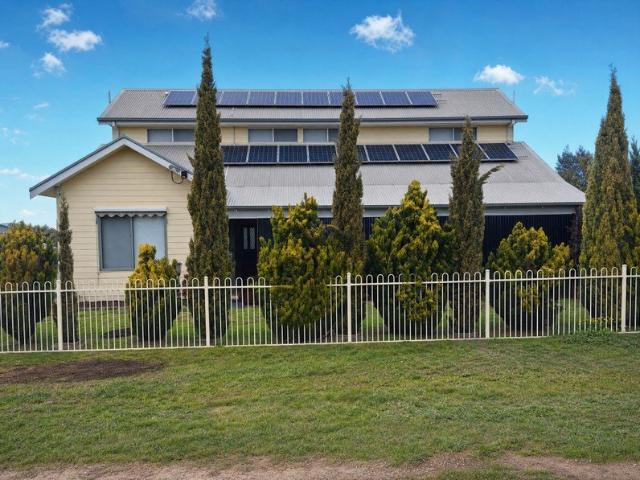 1,233m² Block, Huge Powered Shed & Rear Access