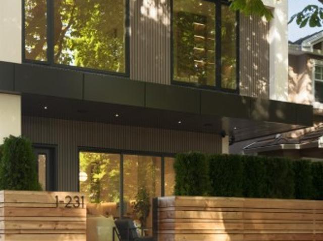 1 231 39Th Avenue E, Vancouver, BC, V5W 1K1 duplex for sale | Listing ID R3174 | Royal LePage