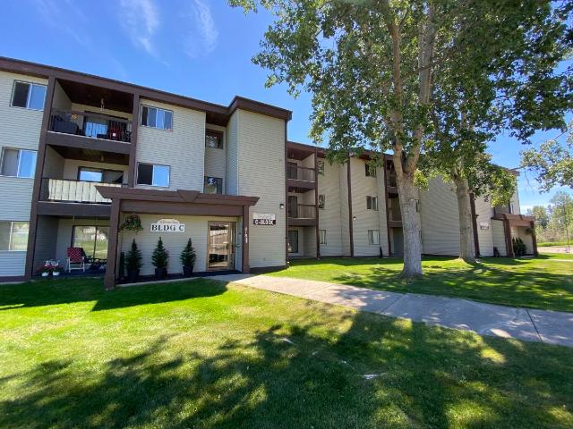 1&2 Bdrm Suites Available Starting @ $1400/mo w/ Incentives! InSuite WASHER&DRY Beaver Boardwalk BEST Spot in Hinton!
