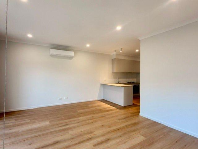 1 & 2 Brand New Modern Townhouses – Be the First to Move In!