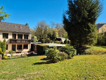 Haus zum Verkauf in Alt Erkrath - Balkon