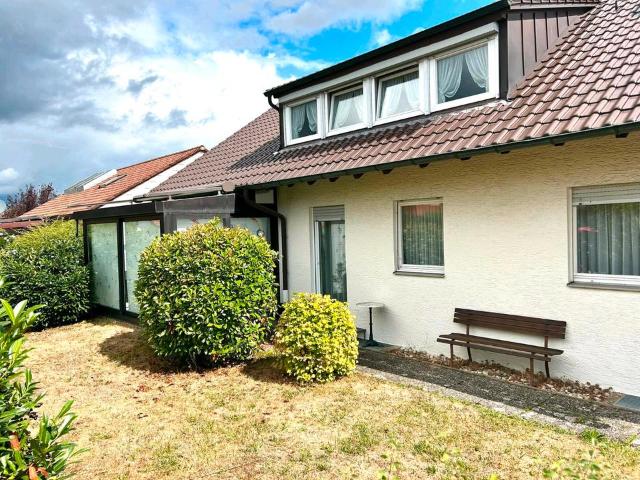 1 2 Familienhaus in Ortsrandlage in Hattenhofen