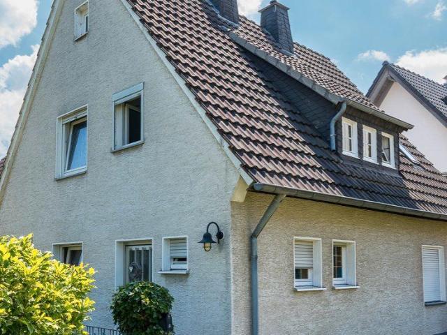 1 2 Familienhaus in Gonzenheim Nähe Rainweg
