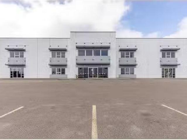 1, 2, Street North, Lethbridge, AB, T1H 7B6 commercial for l.