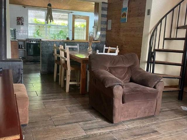 $ 1.300.000 Casa en Arriendo en Coronel 6 dormitorios 2 baños / Corredores Premium Chile SpA