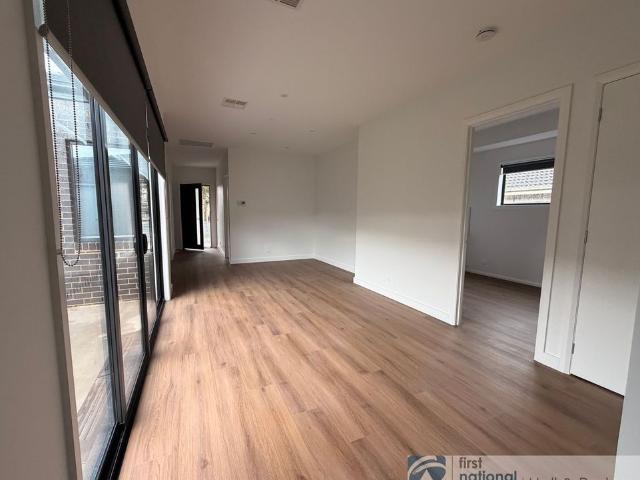 1 / 30 Victor Avenue, Dandenong North