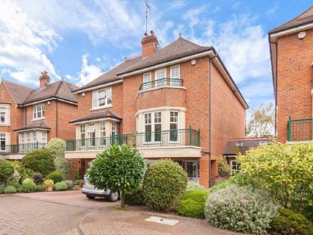 1 33 Mountview Close, London, NW11 7JF, United Kingdom | 6 bed townhouse for rent #129872990 | Rentberry