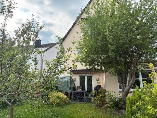 1 3 Familienhaus in Do Renninghausen, freistehend