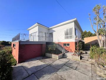 House to rent in Tasmania
