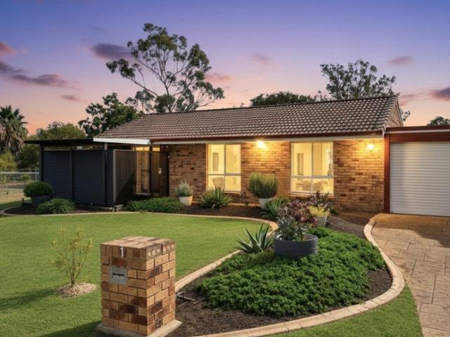 1,489SQM Side Access Neat as a Pin!