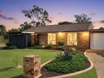 1,489SQM Side Access Neat as a Pin!
