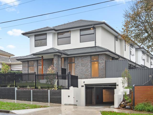 3 4/17 Worrall Street, Burwood, VIC 3125 Townhouse for Rent Ray White Burwood & Blackburn Group