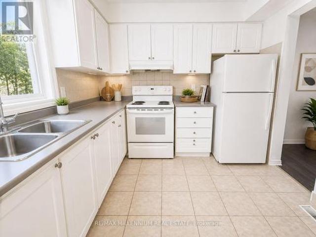 1 414 Stone Road, Guelph, ON, N1G 3E1 house for lease | Listing ID X13833 | Royal LePage