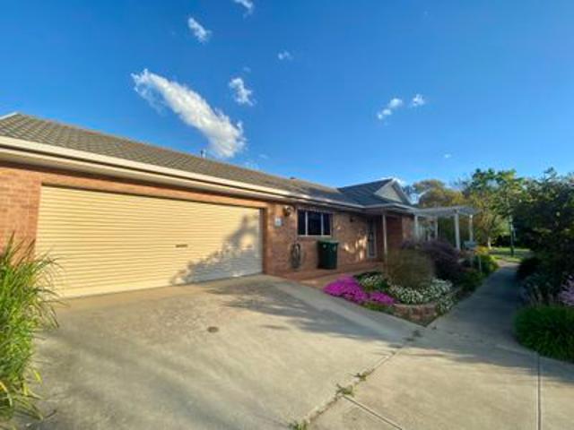 1 / 4 Colleen Close, Wangaratta | Morris Bros Real Estate