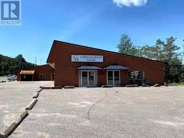 1 5 Bobcaygeon Road, Minden Hills Lutterworth, ON, K0M 2K0.