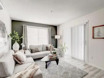 1.5 Bedroom Apartment Edmonton AB 103541953