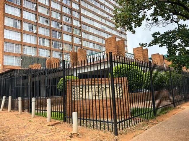 1.5 Bedroom Apartment in Gezina