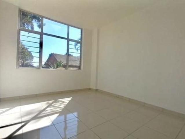 1.5 Bedroom Apartment in Overport