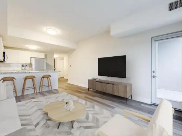 1.5 Bedroom Apartment Newmarket ON 104361750