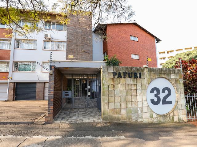 1.5 Bedroom Apartment To Let in Essenwood