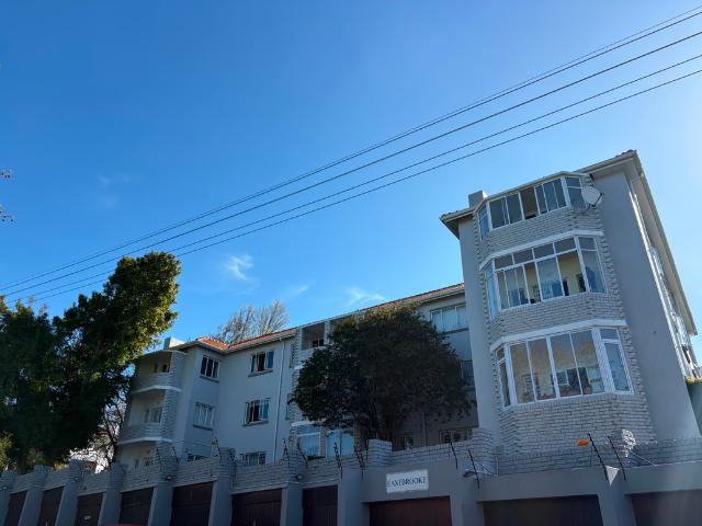 1.5 Bedroom Apartment To Let in Rondebosch