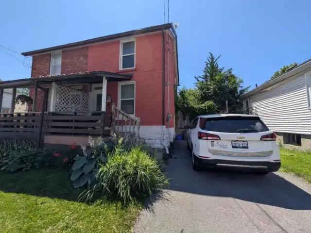 1.5 Bedroom House Kingston ON 103920461