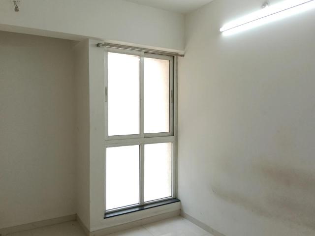 1.5 BHK Apartment in Thane West for resale Thane. The reference number is 20065758