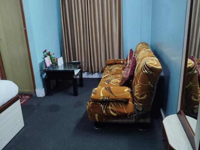 1.5 BHK Apartment in Airport Gate No 2 for rent Kolkata. The reference number is 21059564